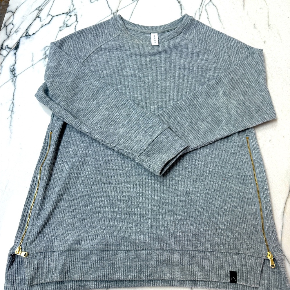 Varley Sierra Side Zip Gray Sweater gold zipper